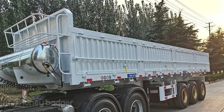 3 Alxe Side Tipper Trailer