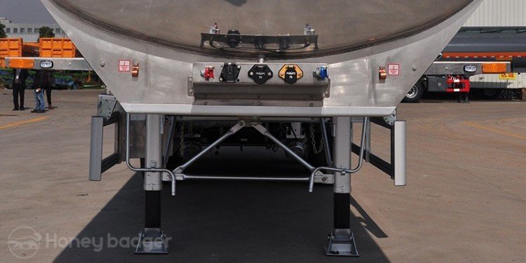 42000L Fuel Tanker Semi Trailer